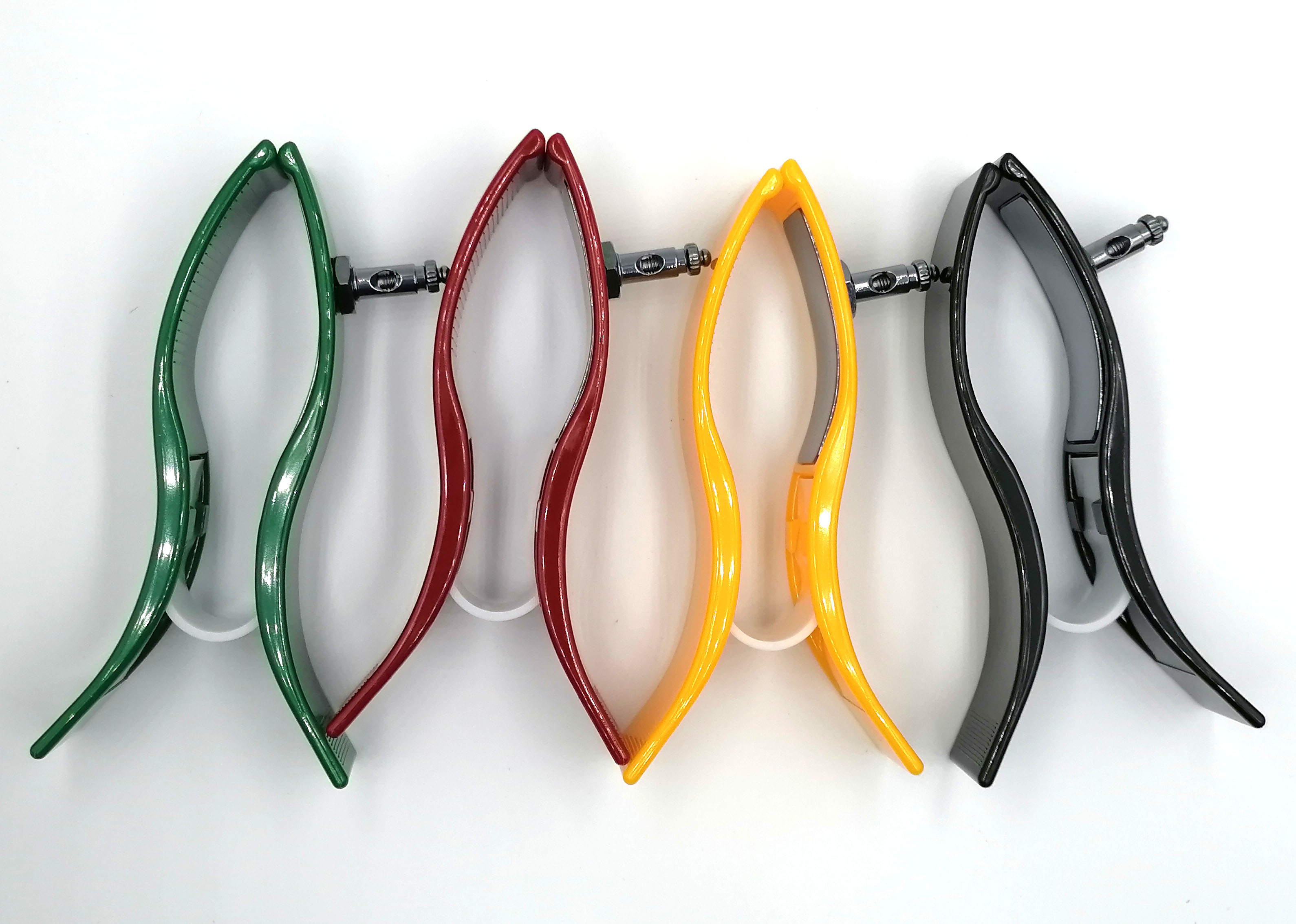 Электроды клипсы ЭКГ конечностные многоразовые для взрослых (Ag/AgCl) комплект 4шт, покрытие «серебро-хлорид серебра», с винтом и зажимом, длина 130мм