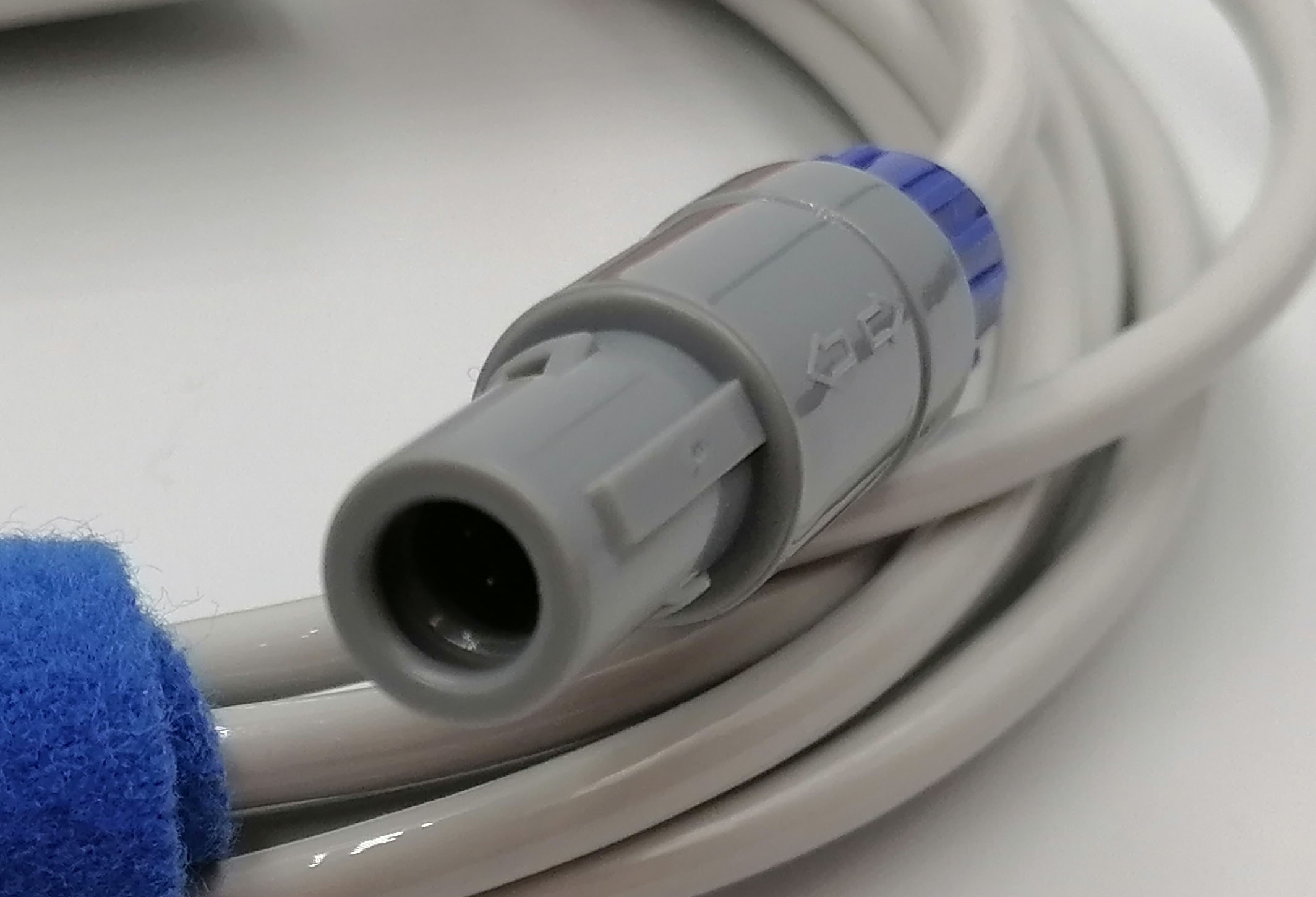 Датчик пульсоксиметрический SpO2 для монитора пациента Guoteng  GT3000, GT5000, GT6000, GT7000, GT9000, GT9002, GT9003, PUAO DPJ-3000, 6 Pin, 1 ключ, взрослый, клипса