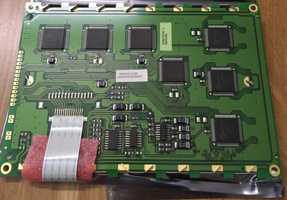 Экран для электрокардиографа Fukuda  FX7102, D4A062C1K, M032JGA, шлейф 14 контактов